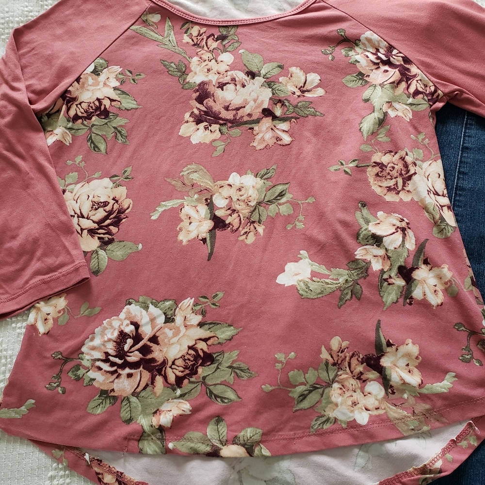 DONATING SOON Rose Mauve Floral Baseball Tee - Picture 4 of 5